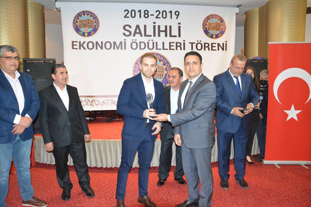 YÖNETİM KURULU BAŞKANIMIZ BARIŞ ÖZBAŞ SALİHLİ EKONOMİ ÖDÜLLERİ TÖRENİNE KATILDI.